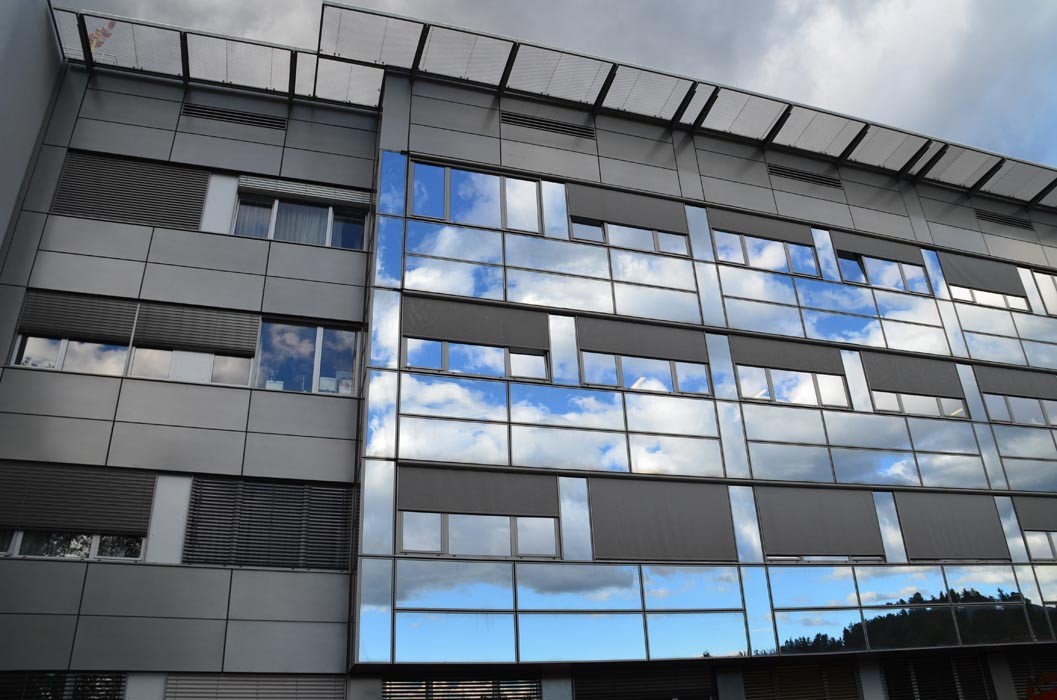 External screens