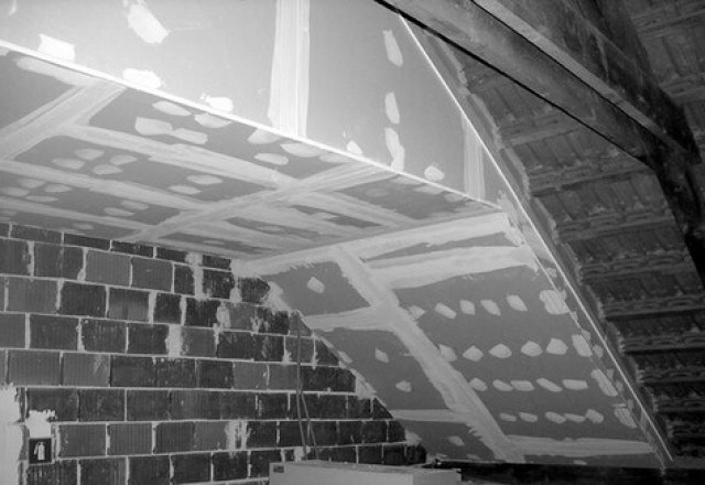 Taping of joints Knauf-Rigips