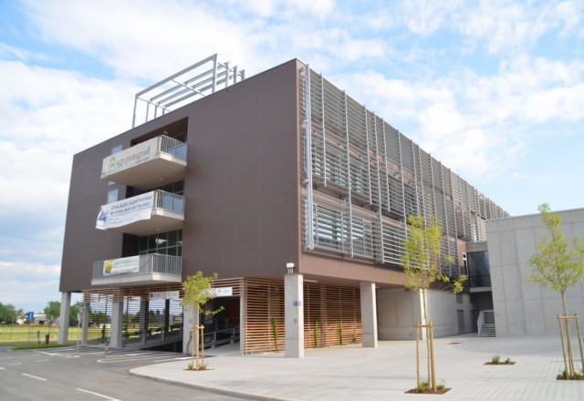 Faculty of Computer and Information Science (FRI)